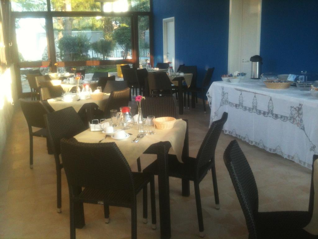 Couette-café Fly Bari